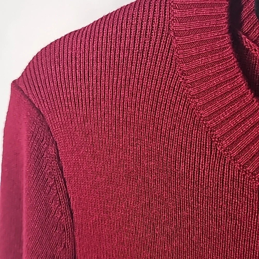 Express Cranberry Red Crew Neck Pullover Style Sweater w Ribbed Neck Wrist & Hem
